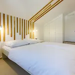 Exquisites Mit Meerblick, Sauna, Gym, Pool, Klimatisierten Schlafzimmern - Nur 500 Meter Zum דירה קריקווניצה