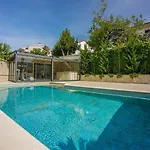 Exquisites Mit Meerblick, Sauna, Gym, Pool, Klimatisierten Schlafzimmern - Nur 500 Meter Zum