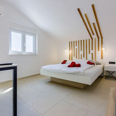 Exquisites Mit Meerblick, Sauna, Gym, Pool, Klimatisierten Schlafzimmern - Nur 500 Meter Zum *