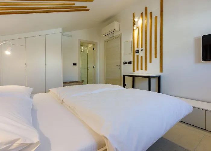 Exquisites Mit Meerblick, Sauna, Gym, Pool, Klimatisierten Schlafzimmern - Nur 500 Meter Zum 公寓 *
