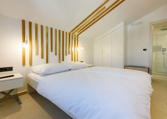 Exquisites Mit Meerblick, Sauna, Gym, Pool, Klimatisierten Schlafzimmern - Nur 500 Meter Zum 公寓 茨里克韦尼察