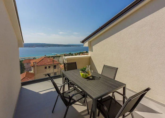 Appartamento Exquisites Mit Meerblick, Sauna, Gym, Pool, Klimatisierten Schlafzimmern - Nur 500 Meter Zum Crikvenica